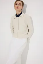 DÜĞMELİ TRİKO HIRKA