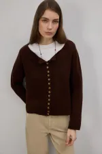 KISA BOY DÜĞMELİ TRİKO HIRKA