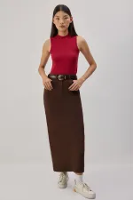 DİK YAKA KOLSUZ İÇLİK