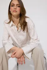 CHEMISE EN SATIN À MOTIFS