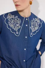 CHEMISE À COL BRODÉ