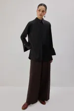 WIDE-CUFFS SATIN SHIRT