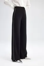 CREPE PANTS WITH PIPING DETAIL CREPE PANTS WITH PIPING DETAIL