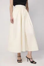 Jupe en taffetas à taille froncée.