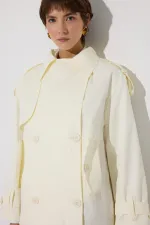 DOUBLE-BREASTED SHORT TRENCH COAT DOUBLE-BREASTED SHORT TRENCH COAT