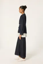 VESTE À PLIS, PANTALON, ENSEMBLE EN JEAN