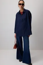 CHEMISE EN VISCOSE COUPE DÉCONTRACTÉ