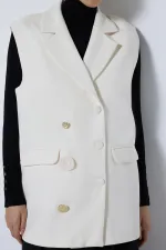 BUTTON DETAIL CREPE VEST BUTTON DETAIL CREPE VEST