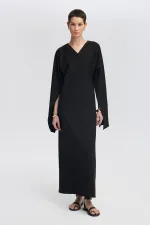 ROBE EN CRÊPE À MANCHES JAPONAISES