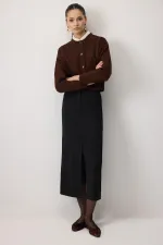 DÜĞMELİ KISA TRIKO HIRKA