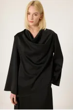 Ensemble 2 pièces en satin à col drapé