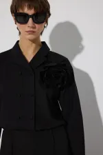 ÇİÇEK AKSESUARLI GÖMLEK BODY