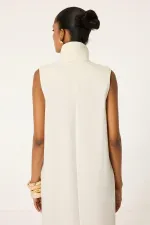 CLEAVAGE COVERING SHIRT COLLAR