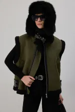 PELUŞ DETAYLI FERMUARLI YELEK