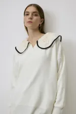 YAKASI İŞLEME DETAYLI TRİKO KAZAK