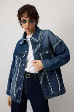 PÜSKÜLLÜ PARÇALI DENIM CEKET