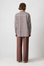 CHEMISE SURDIMENSIONNÉE À RAYURES ÉPAISSES CHEMISE SURDIMENSIONNÉE À RAYURES ÉPAISSES