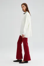 PULL TRICOT AVEC DÉTAILS AU CROCHET