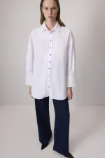 CHEMISE EN POPLINE AVEC DÉTAILS DE PAILLETTES