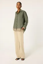 CHEMISE EN POPLINE DE COULEURS CONTRASTÉES