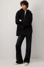 YAKASI KÜRKLÜ SWEATSHIRT YAKASI KÜRKLÜ SWEATSHIRT