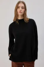 DİK YAKA BASIC TRİKO KAZAK