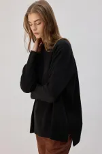 DİK YAKA BASIC TRİKO KAZAK