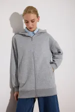 FERMUAR DETAYLI KAPÜŞONLU SWEATSHIRT