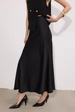 JUPE EN SATIN AVEC TAILLE ÉLASTIQUE