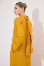 Robe en viscose à col châle