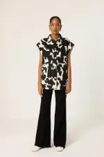 GILET EN GABARDINE À MOTIFS