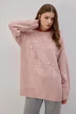 KNITTED TUNIC WITH FLOWER EMBROIDERY
