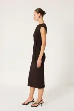 ROBE SANS MANCHES À NOUER