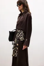CHEMISE EN SATIN À POIGNETS LARGES