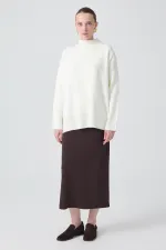 DİK YAKA BASIC TRİKO KAZAK