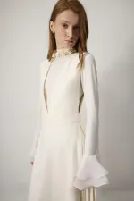 GILET EN CRÊPE PLISSÉ