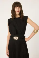 KOLSUZ PİLİSELİ ELBİSE