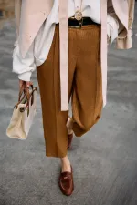 ÇİZGİLİ PİLELİ PANTOLON