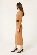 KNITTED DRESS WITH GOLD BUTTONS AND BELT