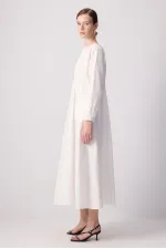 BELE OTURAN PAMUKLU ELBİSE