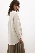 CHEMISE EN LIN BRODÉE