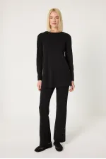 ENSEMBLE TUNIQUE ET PANTALON AVEC DÉTAIL DE BOUTONS-PRESSION