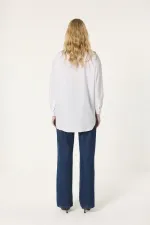 İNCİ DETAYLI POPLİN GÖMLEK