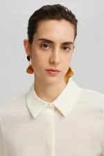 CHEMISE LONGUE EN SATIN AVEC DÉTAIL AUX POIGNETS