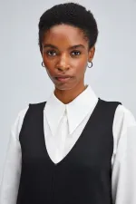 KNITTED VEST