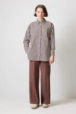 CHEMISE SURDIMENSIONNÉE À RAYURES ÉPAISSES CHEMISE SURDIMENSIONNÉE À RAYURES ÉPAISSES