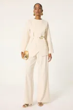 Ensemble tunique et pantalon asymétrique avec détail de ceinture