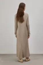 GÖMLEK YAKA DÜĞMELİ TRİKO ELBİSE