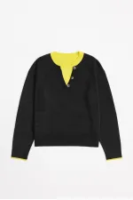 KONTRAST YAKA TRİKO KAZAK