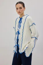 KONTRAST BİYELİ TRİKO HIRKA